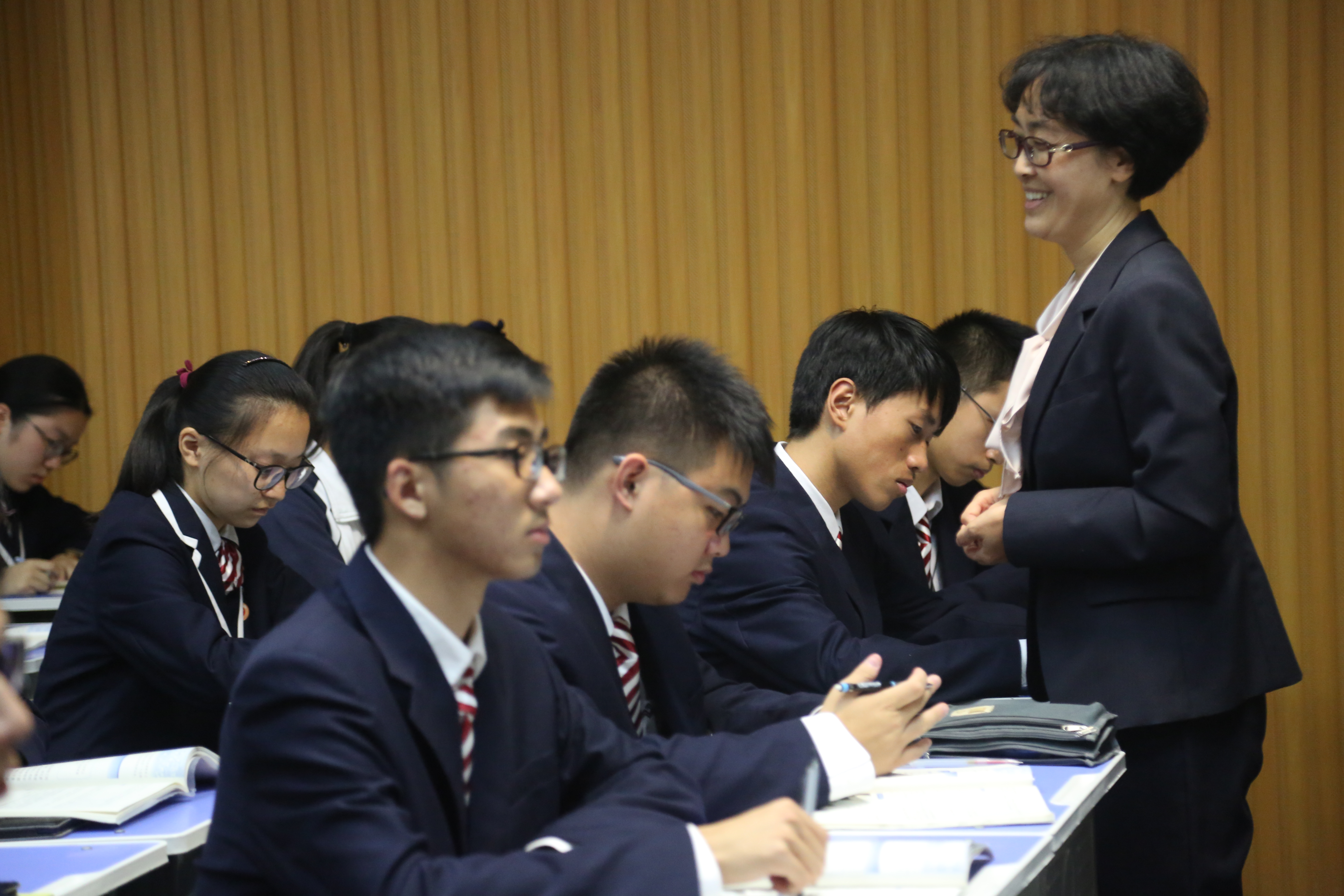 首页 党团工会 二中工会 我校政治组伍玉魁老师,李丽老师在党建品牌"